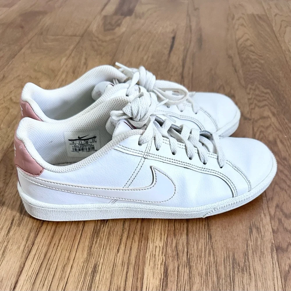 NIKE Court Royale white shoes woman’s size 8 - Picture 3 of 8